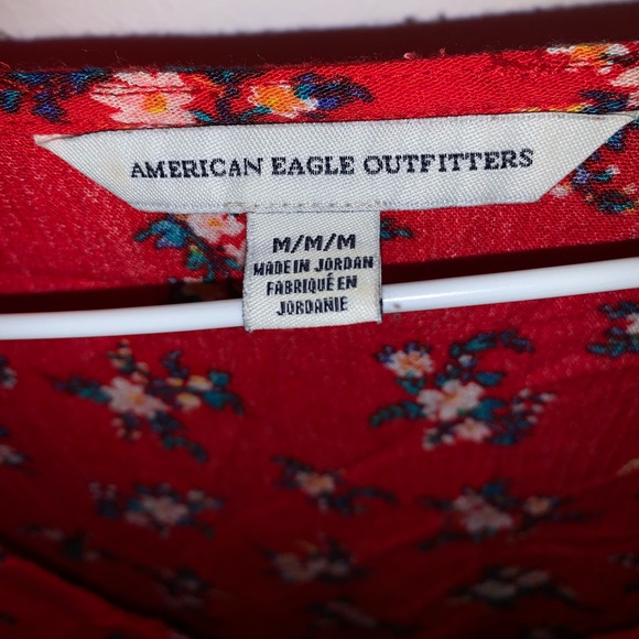 American Eagle Crop Top - Picture 4 of 4
